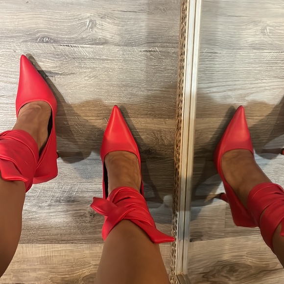 Fashion Nova Shoes - Red Pointed toe,Stilleto Heels, pumps, wrap around Ankle tie Shoes, Size 7